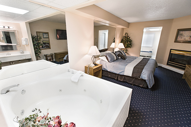 Bedroom Condo : River Place Condos - Pigeon Forge